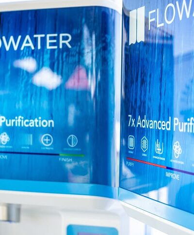 zoomed in 7x hydration on flowater refill station